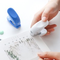 1465迷你打孔機 活頁紙DIY手賬本子圓孔洞打孔器學生文具辦公用品